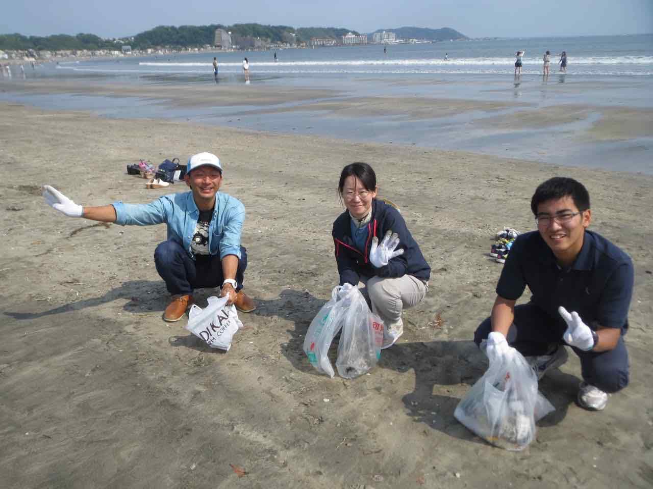 由比ヶ浜で春のビーチクリーンを行ないました Icerc Japan